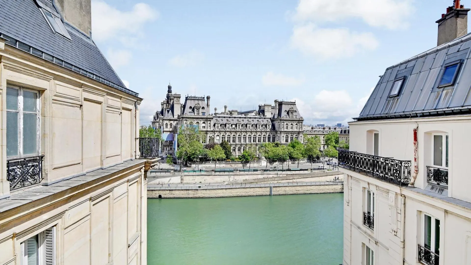 Ile De La Cite - Seine & Notre Dame View 아파트